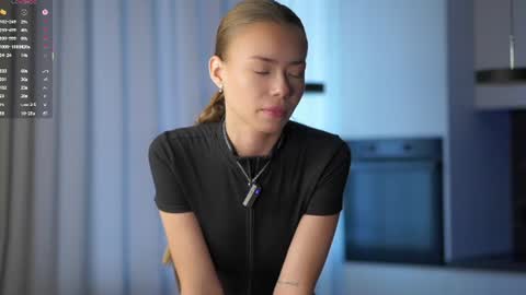 Snapshot of sammymally chatting on July 2026 12:24:01 AM Vivienne online show from July 2026 12:24:01 AM