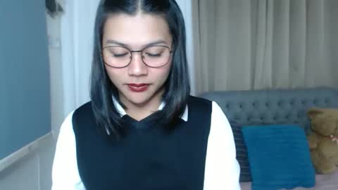 Snapshot of sammypretty19 chatting on February 2026 12:17:02 AM im throat fucker online show from February 2026 12:17:02 AM