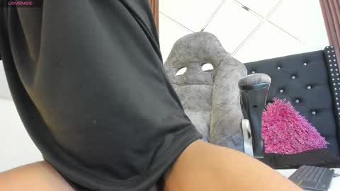 sammyyadams_ online show from October 2025 03:57:02 PM