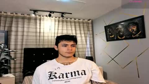 samu_lara online show from October 2025 11:51:02 AM