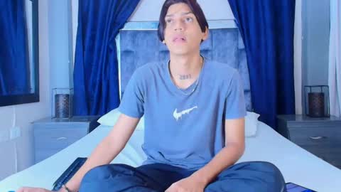 Samuel Sincee online show from January 2025 03:20:01 AM