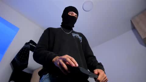   online show from October 2025 08:22:02 AM