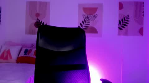 Snapshot of samylewis4_20 chatting on November 2025 05:43:01 AM sammy online show from November 2025 05:43:01 AM