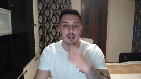 Snapshot of sanchezerik4 chatting on February 2025 04:10:02 PM Sanchez Erik online show from February 2025 04:10:02 PM