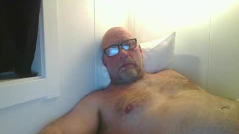 sandnesrune523 online show from March 2026 04:18:02 AM