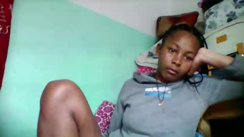 sandra1253099 online show from October 2025 06:27:02 PM