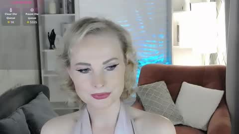 Sandra online show from February 2026 05:28:02 AM