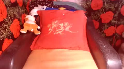 Sandra online show from December 2025 06:26:02 PM