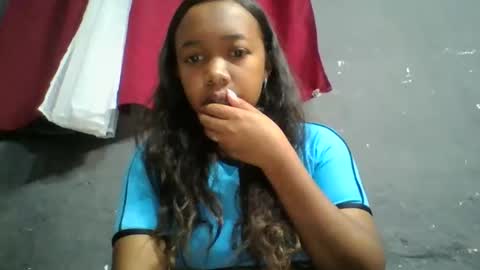 sandriana26 online show from March 2026 05:45:02 AM