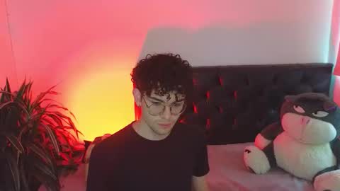 sandro_vitali online show from November 2025 01:33:02 PM