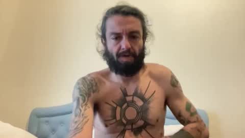 Sandro Andersom online show from October 2025 01:43:02 PM