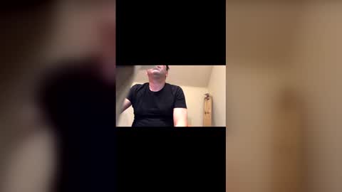 sandrolickyou online show from February 2026 11:03:02 PM