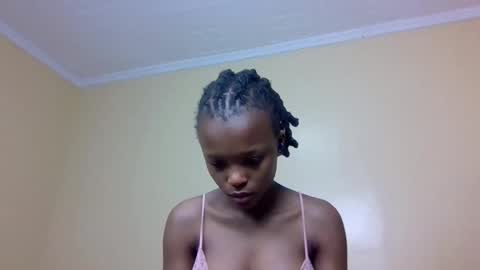 Snapshot of sandy_bby1 chatting on October 2025 01:49:02 AM sandy online show from October 2025 01:49:02 AM
