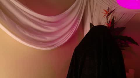 Snapshot of sandy_westt_ chatting on March 2026 10:54:02 AM SANDY online show from March 2026 10:54:02 AM