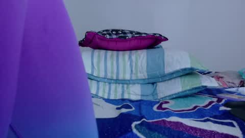 sandy online show from April 2026 07:14:01 PM