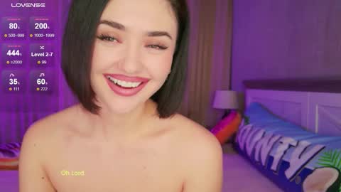 Sandy online show from November 2025 06:21:01 PM