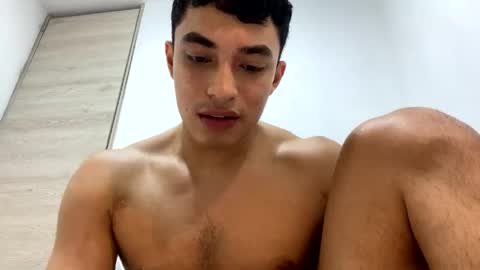 Snapshot of santi36rt chatting on May 2026 11:45:02 PM santi36rt online show from May 2026 11:45:02 PM