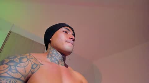 Santi Ferrer online show from March 2026 05:44:01 AM