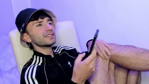 Santi online show from January 2025 04:08:01 PM