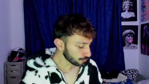 Santi online show from March 2026 04:01:01 AM