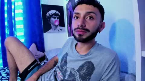 Santi online show from June 2026 07:05:01 PM