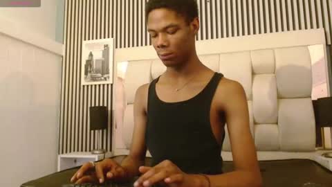 Snapshot of santiago_ortiz chatting on March 2026 04:13:01 PM Santiiiiii online show from March 2026 04:13:01 PM