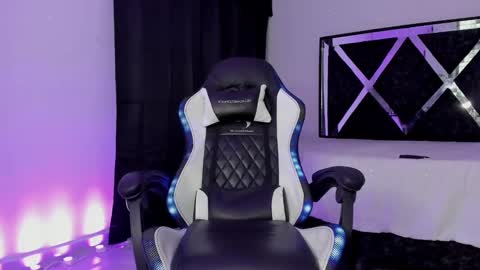 Santi Reyes online show from December 2024 09:04:01 AM