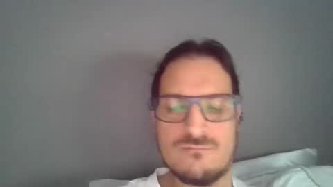 Snapshot of santiagorivera012477 chatting on November 2025 07:01:02 PM santiagorivera012477 online show from November 2025 07:01:02 PM