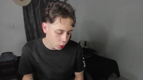 Julius Novachrono  online show from March 2026 08:08:02 PM