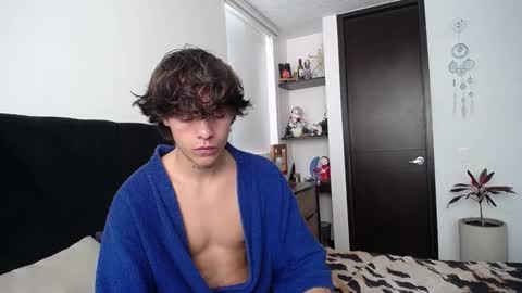 Santii online show from March 2025 04:07:02 PM