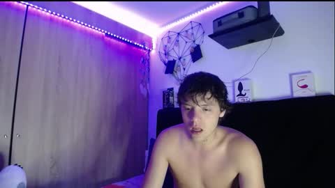 Santii online show from January 2026 10:37:02 PM