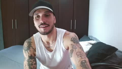 Snapshot of santti_torres chatting on May 2026 04:31:01 AM Santy Torres online show from May 2026 04:31:01 AM