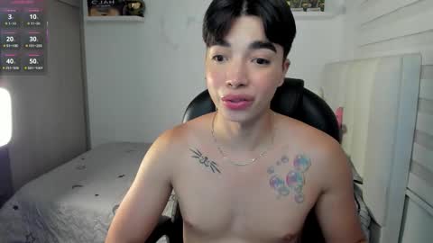 Mr. Santiago online show from December 2025 02:44:02 PM