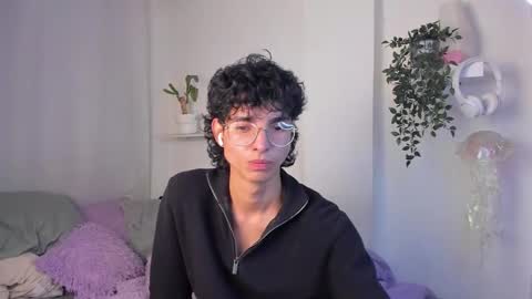 kitty online show from February 2026 11:56:02 PM