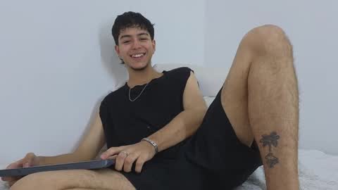 Snapshot of santybig18 chatting on December 2024 06:16:01 PM santybig18 online show from December 2024 06:16:01 PM