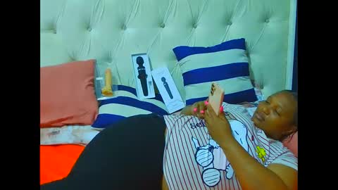 sanuche59670 online show from February 2026 07:37:01 PM