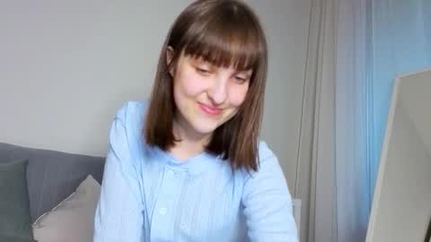 Snapshot of saphirree chatting on September 2025 03:37:01 PM Anny online show from September 2025 03:37:01 PM