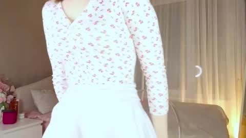 Snapshot of saphirree chatting on October 2025 03:45:02 PM Anny online show from October 2025 03:45:02 PM