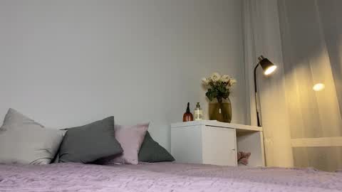 Snapshot of saphirree chatting on November 2025 04:51:01 PM Anny online show from November 2025 04:51:01 PM