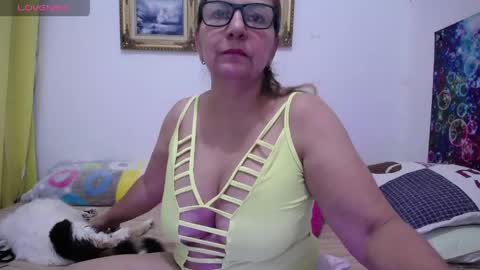 Snapshot of sara211 chatting on June 2026 03:20:02 AM sara online show from June 2026 03:20:02 AM