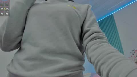 sara allenx online show from October 2025 11:50:02 AM