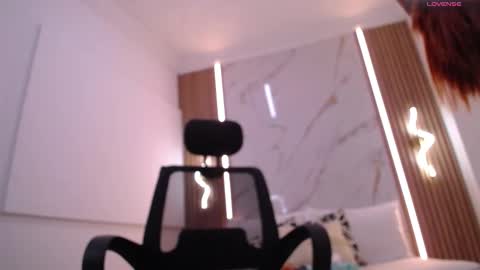 Sara... online show from February 2026 06:22:01 AM