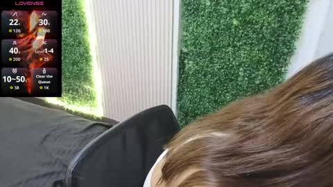 Sara online show from April 2026 01:24:01 PM