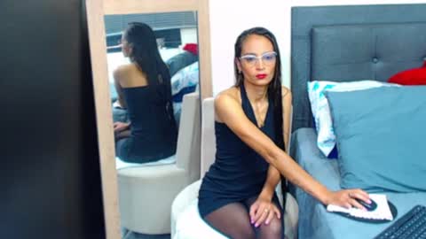 Snapshot of sara_carmona chatting on June 2026 02:49:02 PM SARA online show from June 2026 02:49:02 PM