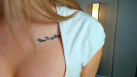 sara_fest online show from February 2025 02:04:01 PM