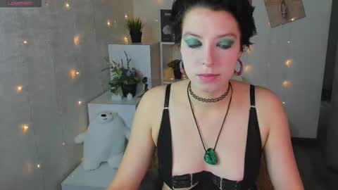 Sarah online show from October 2025 01:09:01 AM