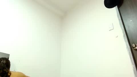 sara_johnson__ online show from November 2025 01:39:01 AM