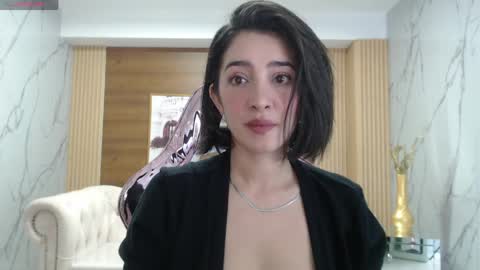 Sara  online show from April 2026 01:49:01 PM