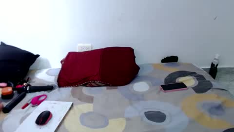 Snapshot of sara_love43 chatting on January 2025 04:51:02 PM Sara love online show from January 2025 04:51:02 PM