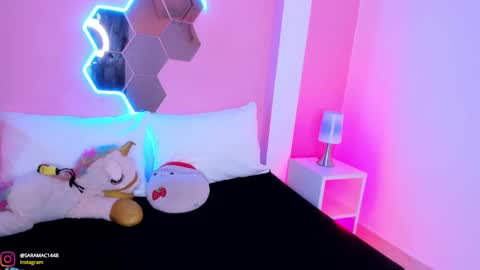 Sara  online show from February 2025 10:00:01 PM